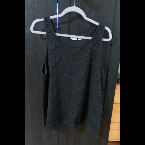 Ladies top - Picture 1 of 2